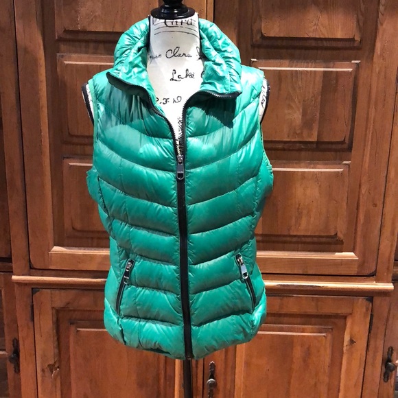 Calvin Klein Jackets & Blazers - Calvin Klein puffer vest